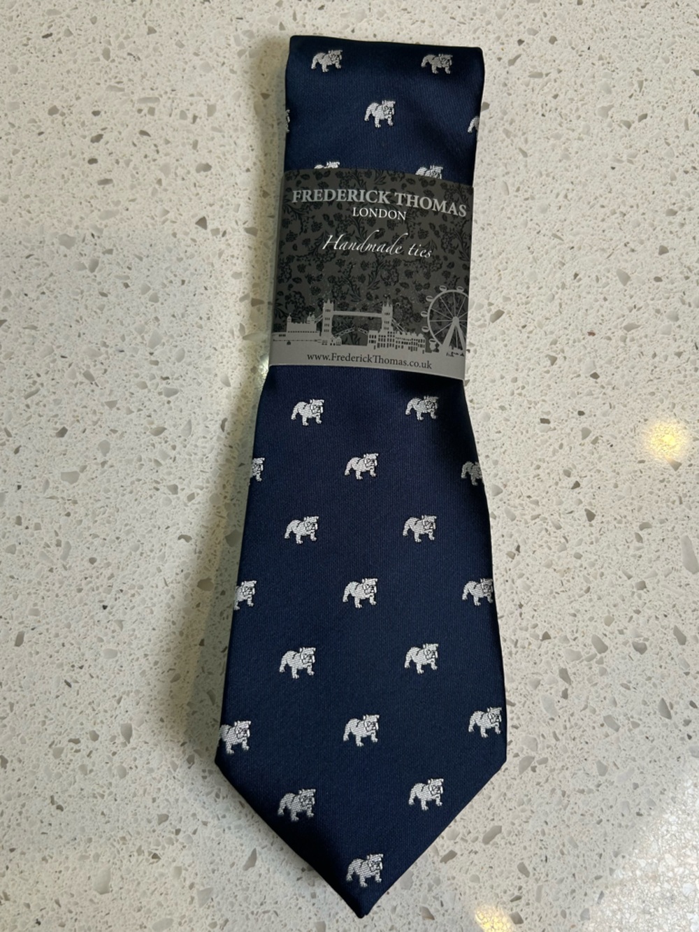 Frederick Thomas London Navy British‎ Bulldog Handmade Tie NWT